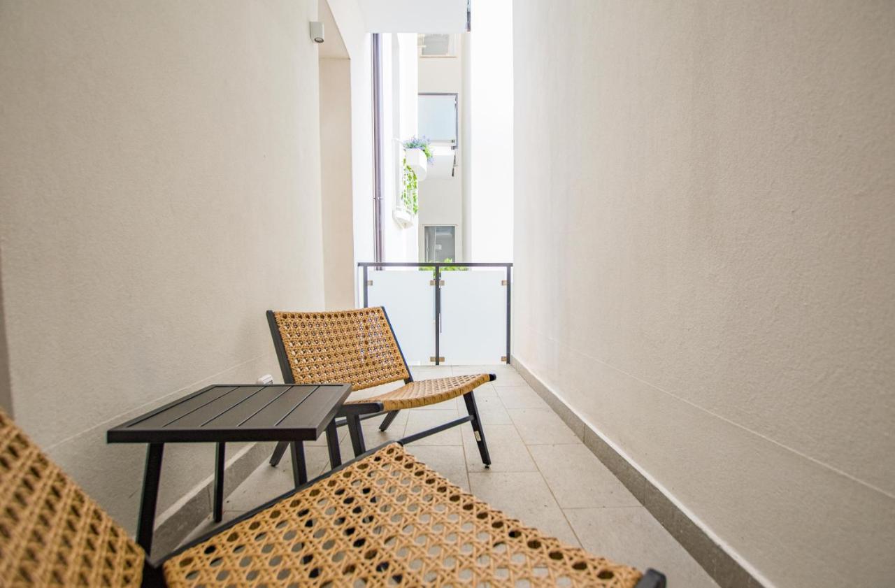 City Oasis Cecilia Triest Exterior foto